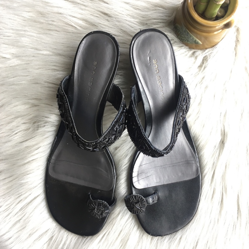 ANN MARINO Black Toe Strap Sandals Size 8